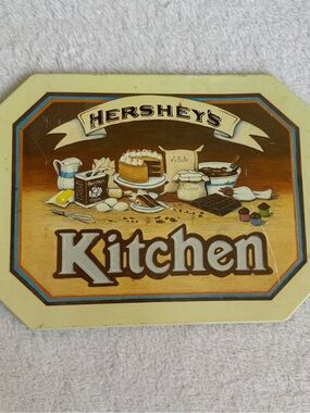 Vintage Hershey’s Kitchen Hot Mat Trivet Wallcraft 1985 Tin USA RARE
